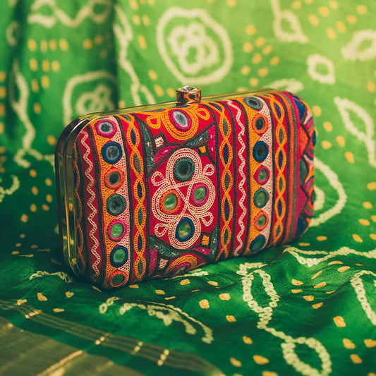 6 Best Valentine's Day Gifts-Red Clutch Bags and Gift Bags