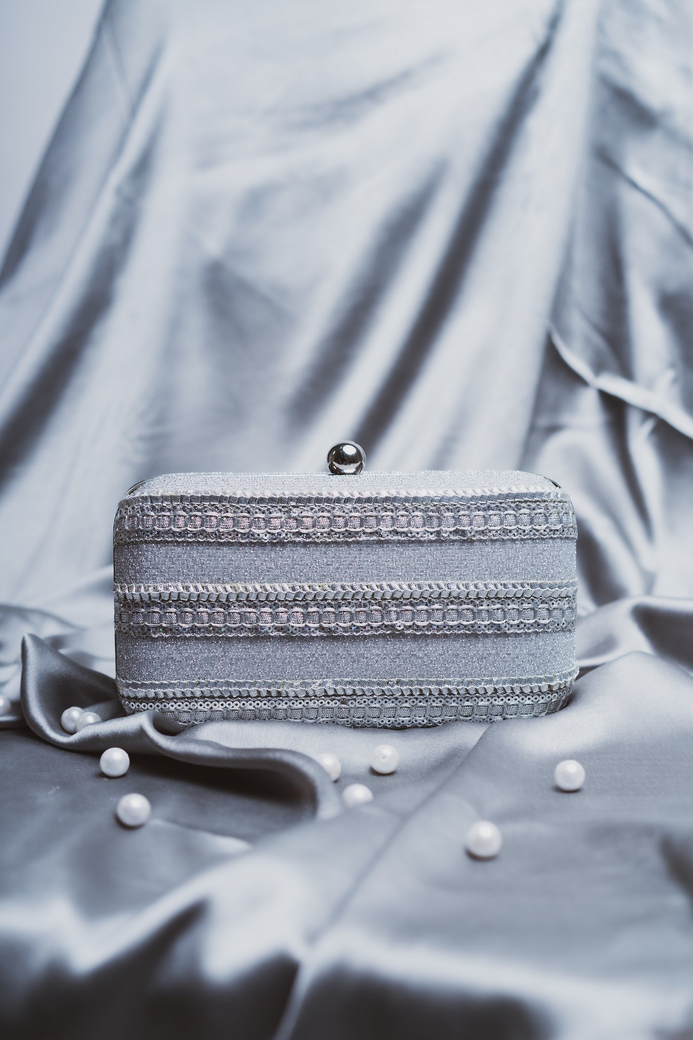 Silver clutch 2025 bag uk