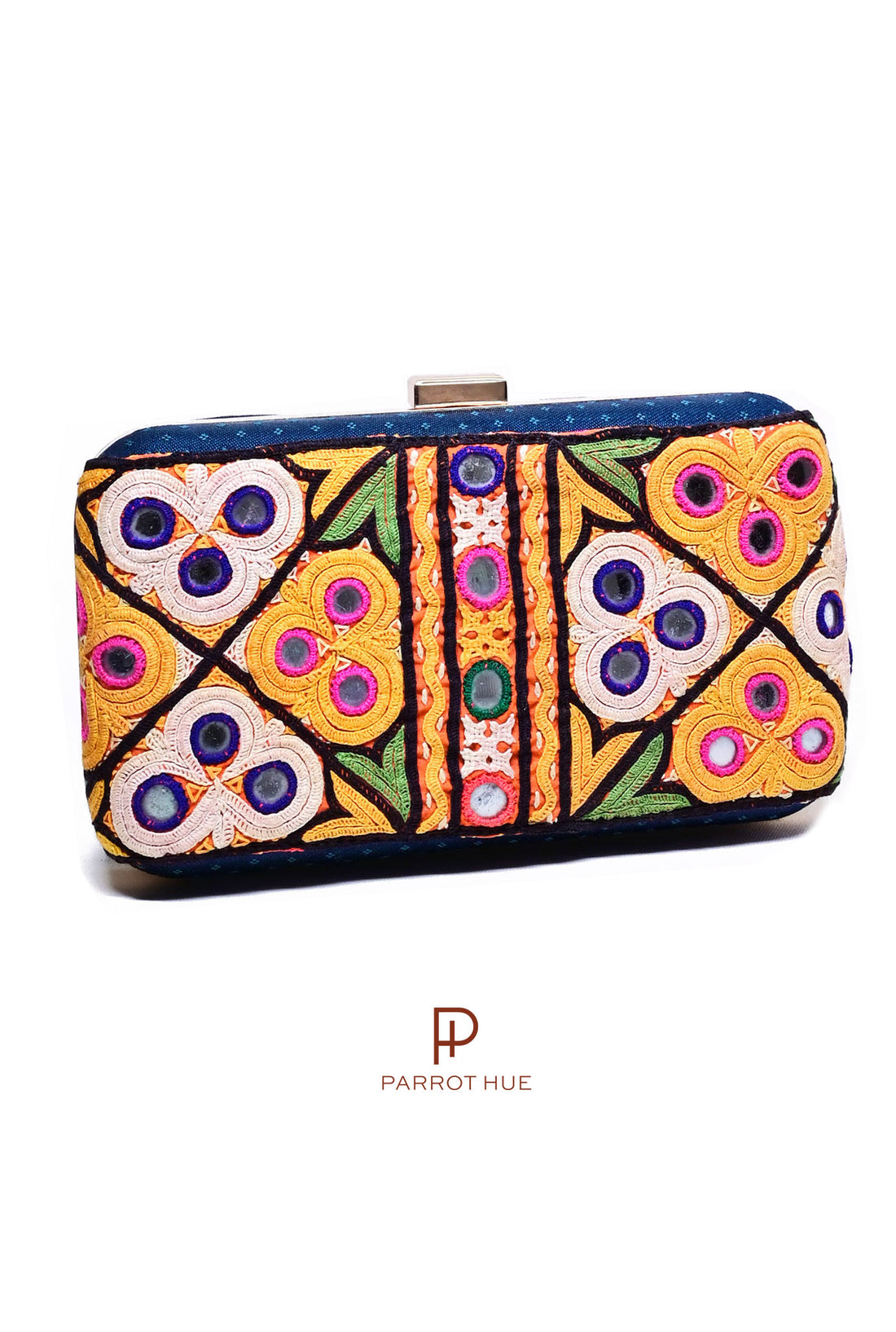 Kutchi Work Clutches